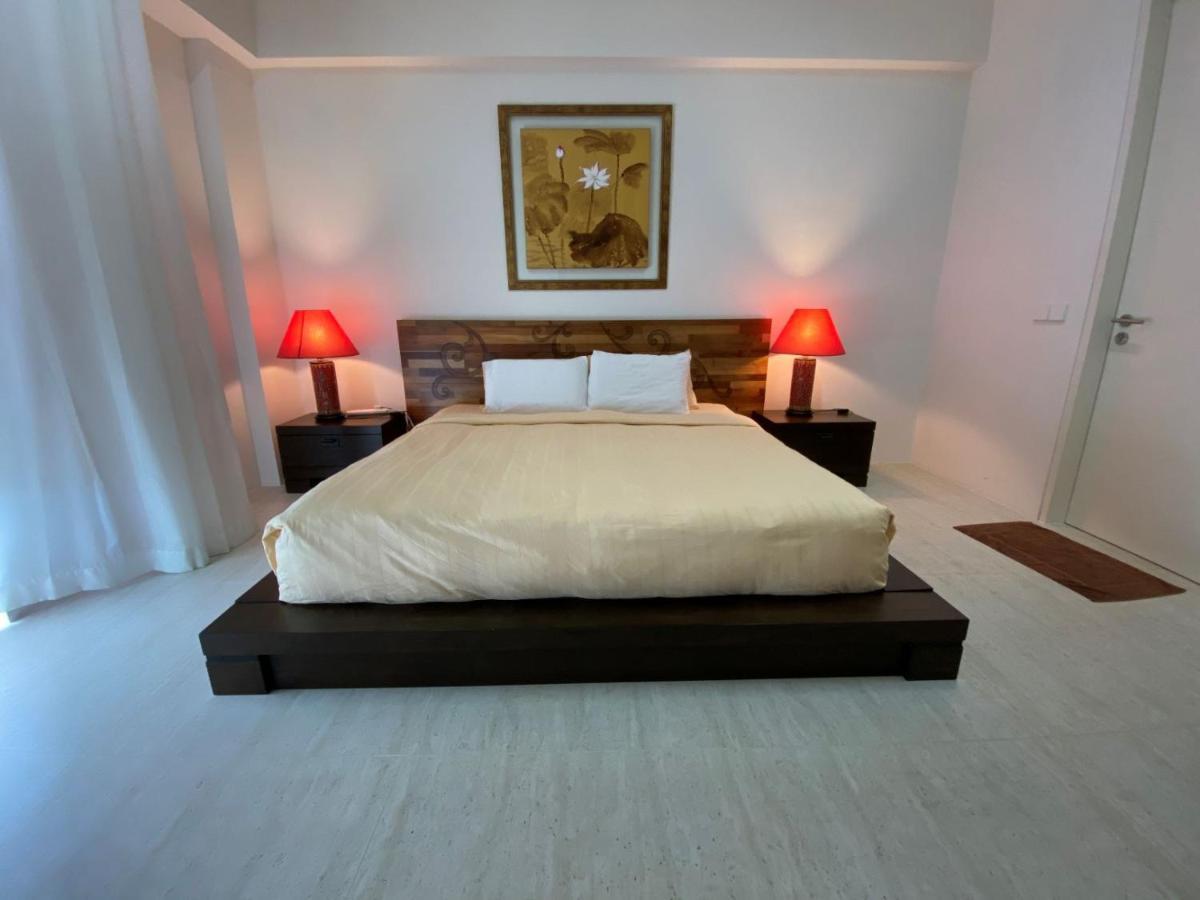 By The Sea@ Cozy Beachfront Home Batu Ferringhi Exterior foto