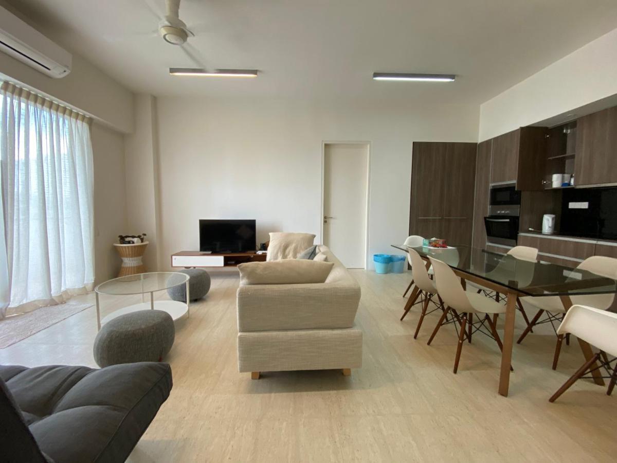 By The Sea@ Cozy Beachfront Home Batu Ferringhi Exterior foto